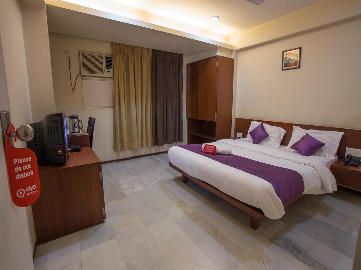 Oyo 13771 Executive Residency Hotel ปูเน่ ภายนอก รูปภาพ