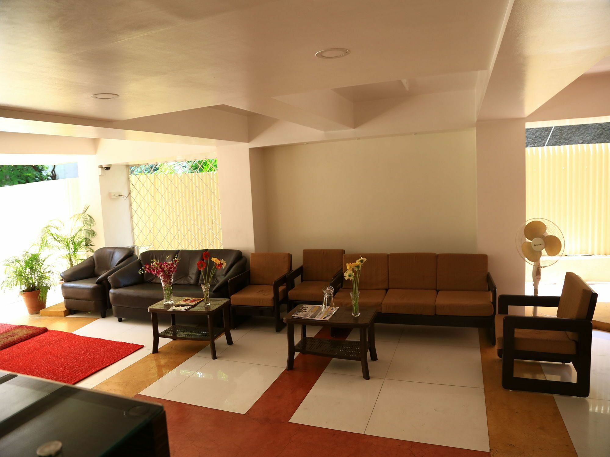 Oyo 13771 Executive Residency Hotel ปูเน่ ภายนอก รูปภาพ